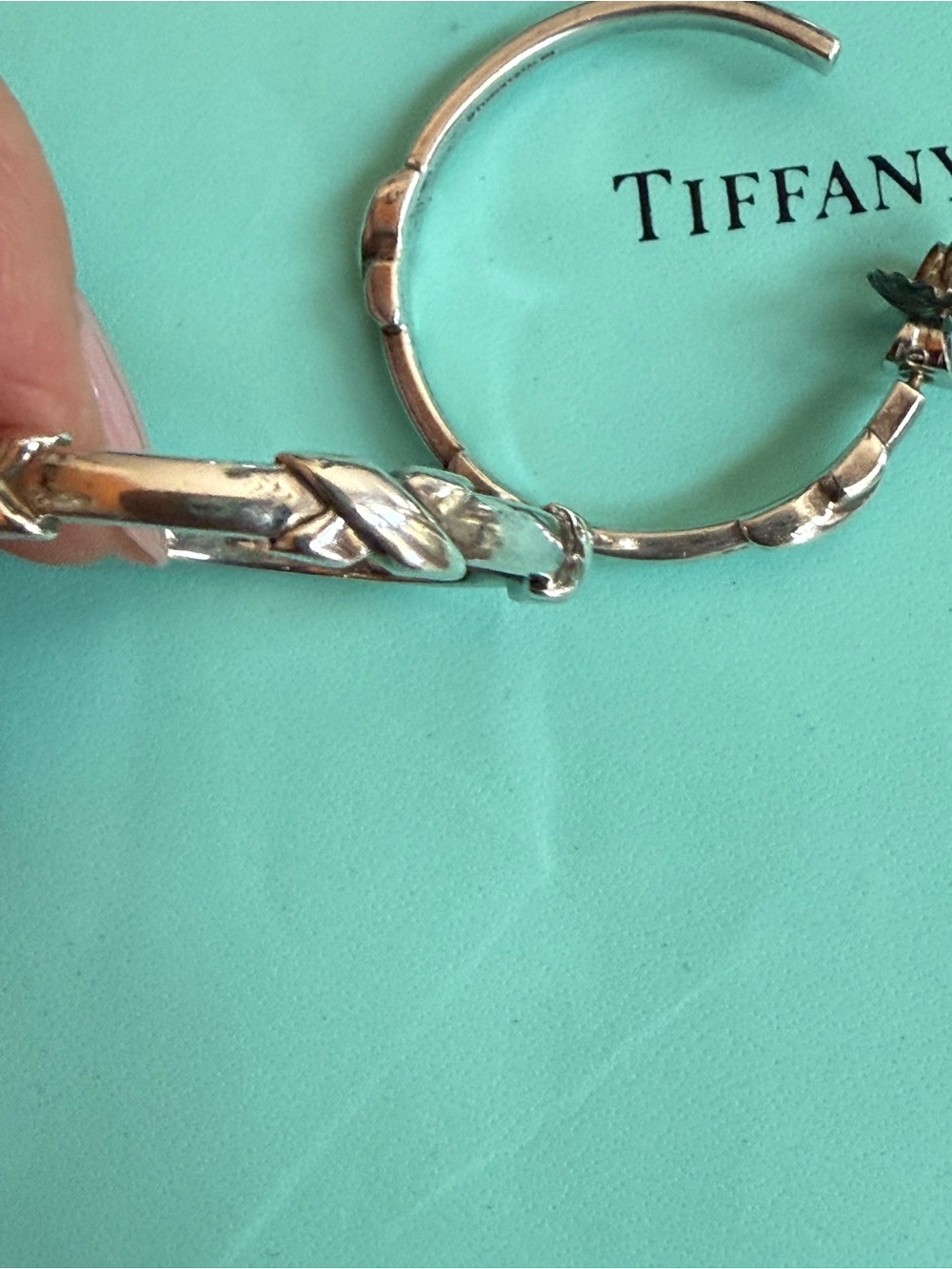 Tiffany & Co. Silver Paloma Picasso Crossover Hoop Earrings - Picture 7 of 12
